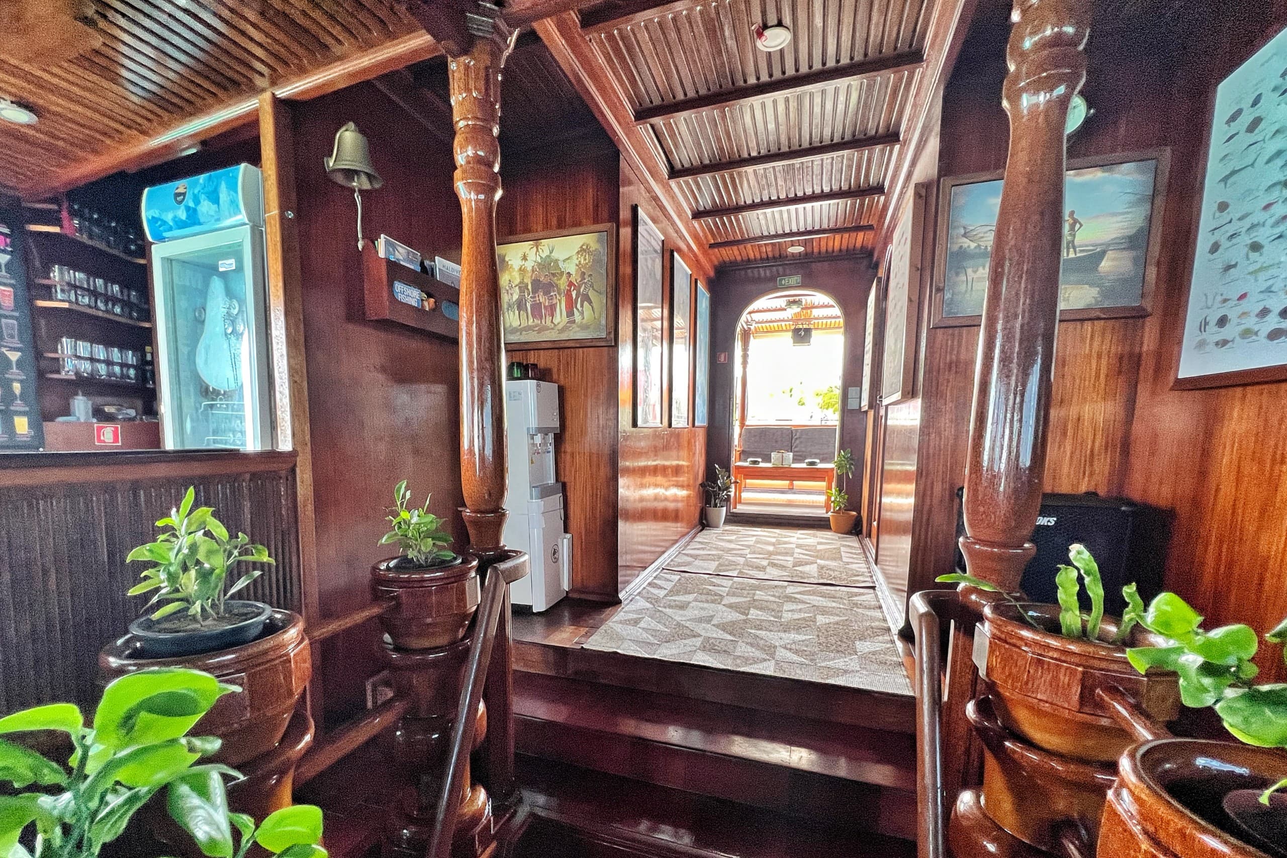 Interior corridor of Maavahi liveaboard showing the boat layout